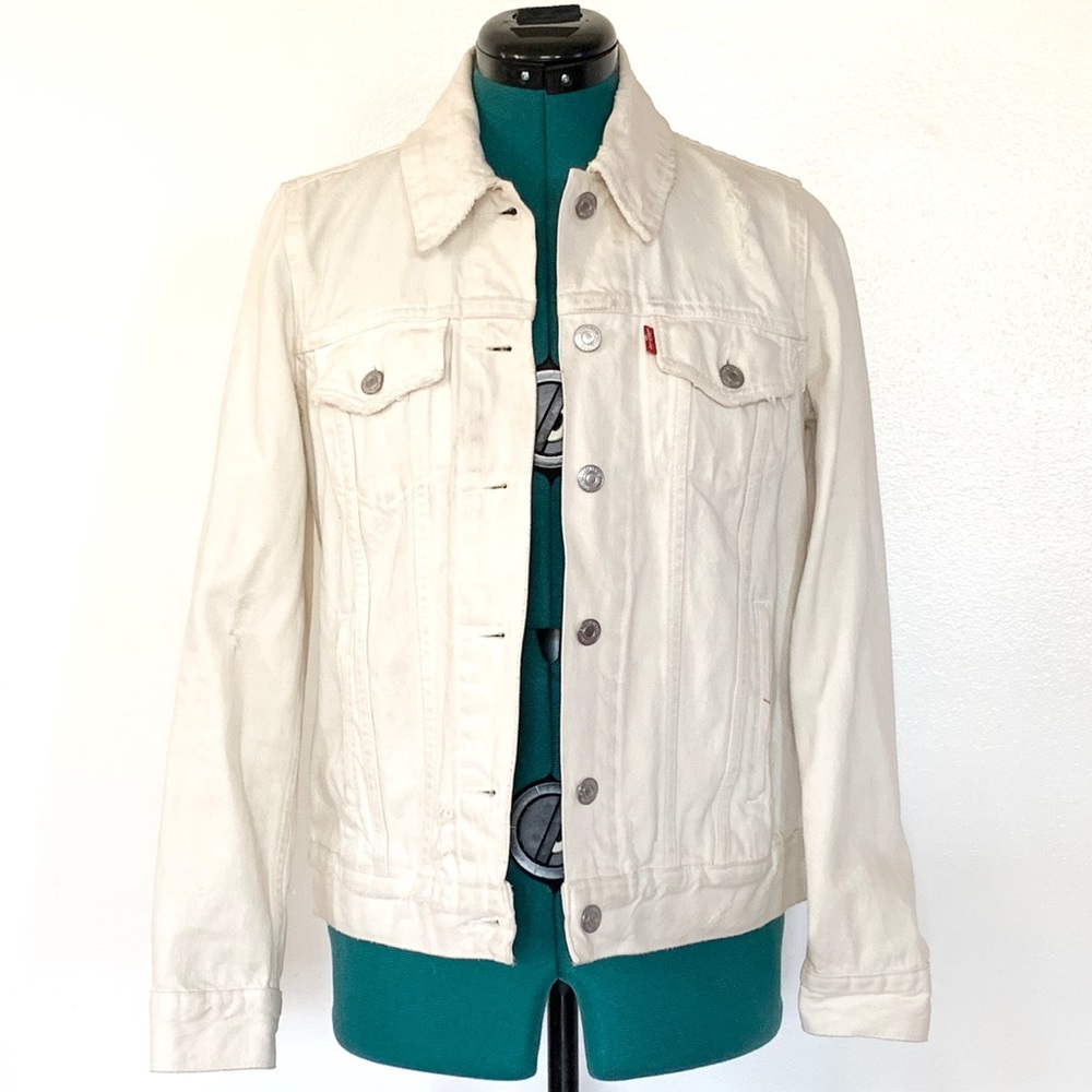 Distressed Levi’s Trucker